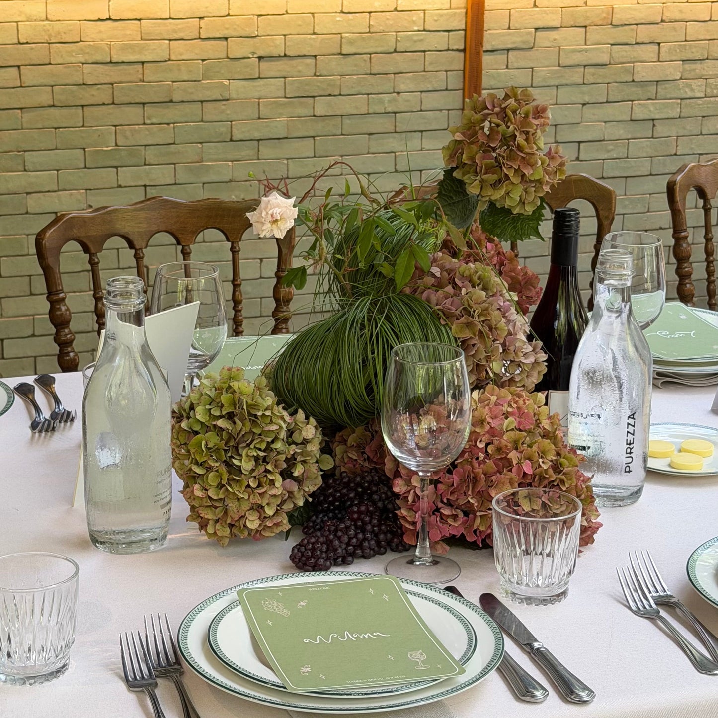 EVENT TABLE ARRANGEMENTS